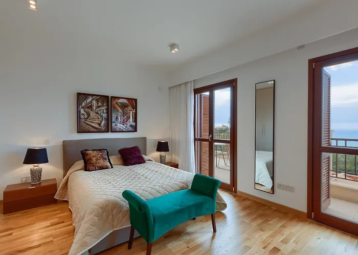 Vila Aphrodite Hills - Elite